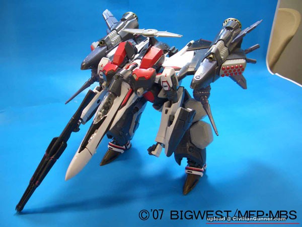 TOY-RBT-0778_04.jpg