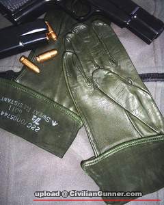 RAF gloves.jpg