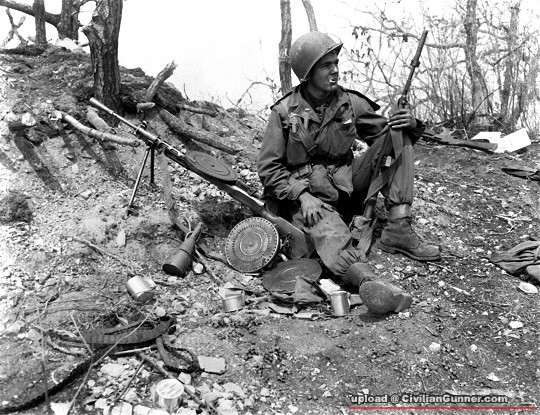 Korean_War_HA-SN-98-07010A.jpg