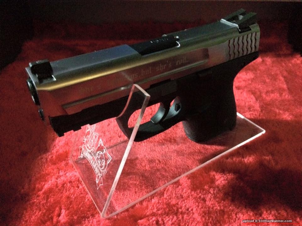 M&P9C.jpg