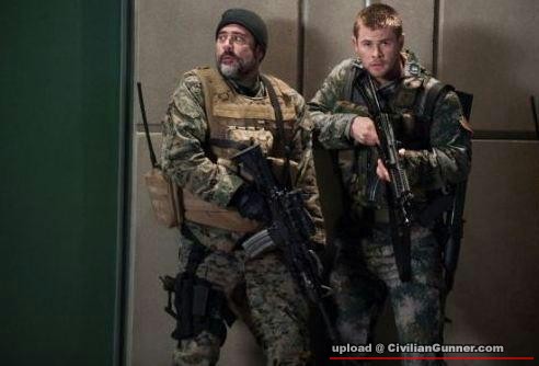 jeffrey-dean-morgan-chris-hemsworth-red-dawn_502x334-1.jpg